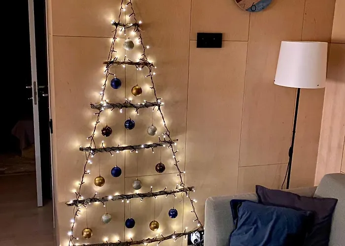 A Tiny House With A Garden And A Hot Tube *