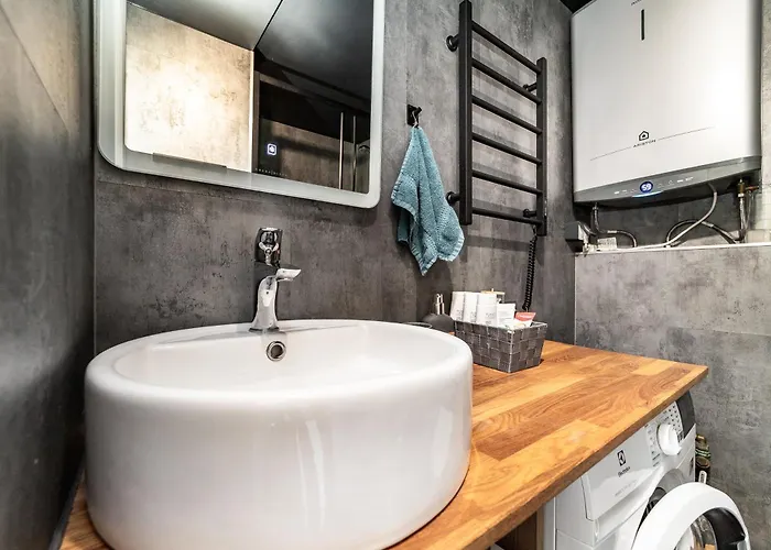 A Tiny House With A Garden And A Hot Tube Сasa de vacaciones Pringi